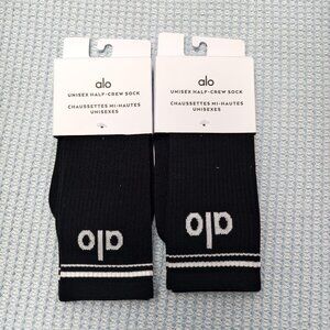 🌞NWT🌞 ALO Yoga 2-Pair Sport Socks | Arch Support & Breathable